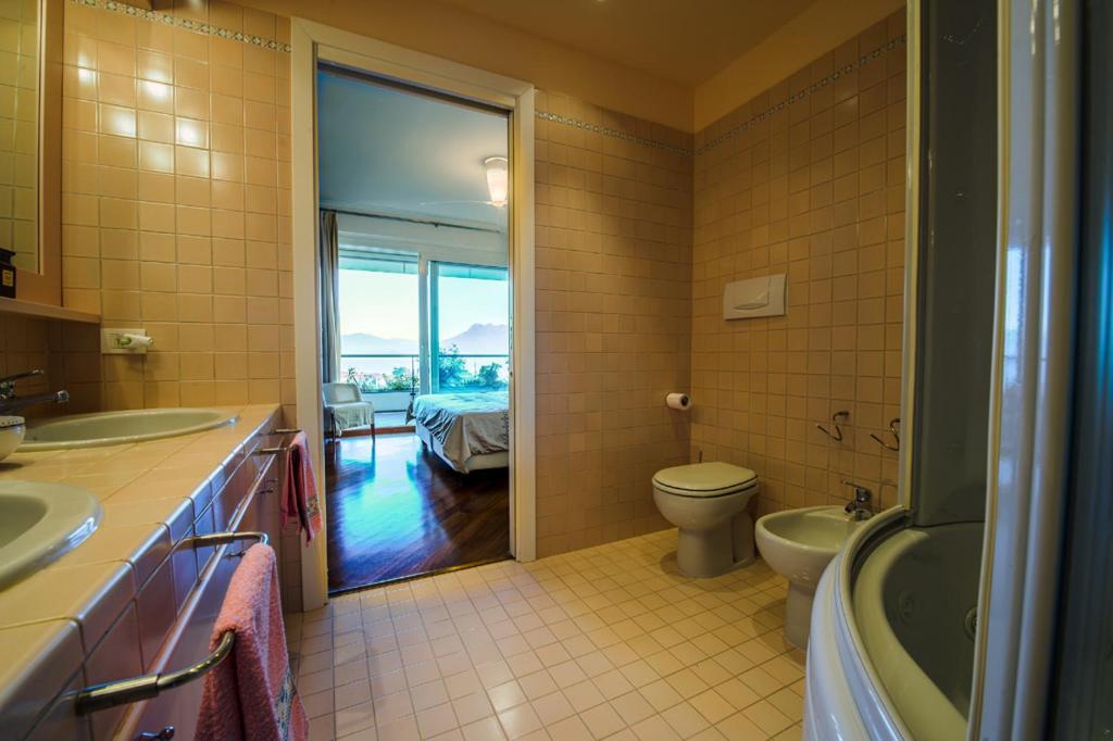 Sana Luxury Apartment ストレーザ エクステリア 写真